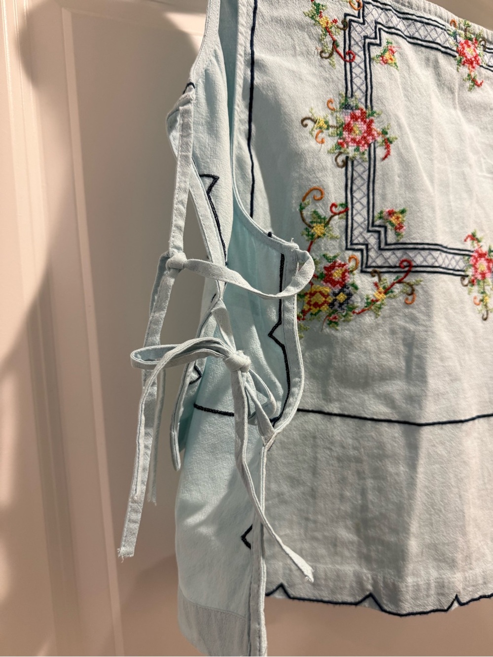 Free People Garden Wall Embroidered Crop Cotton Top XL - Picture 6 of 7